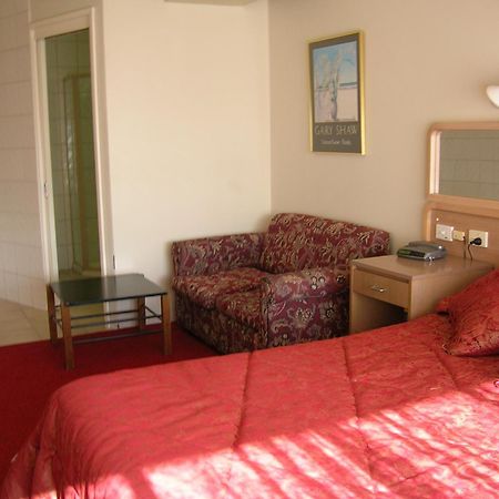 Peninsula Motor Inn Tyabb Екстер'єр фото