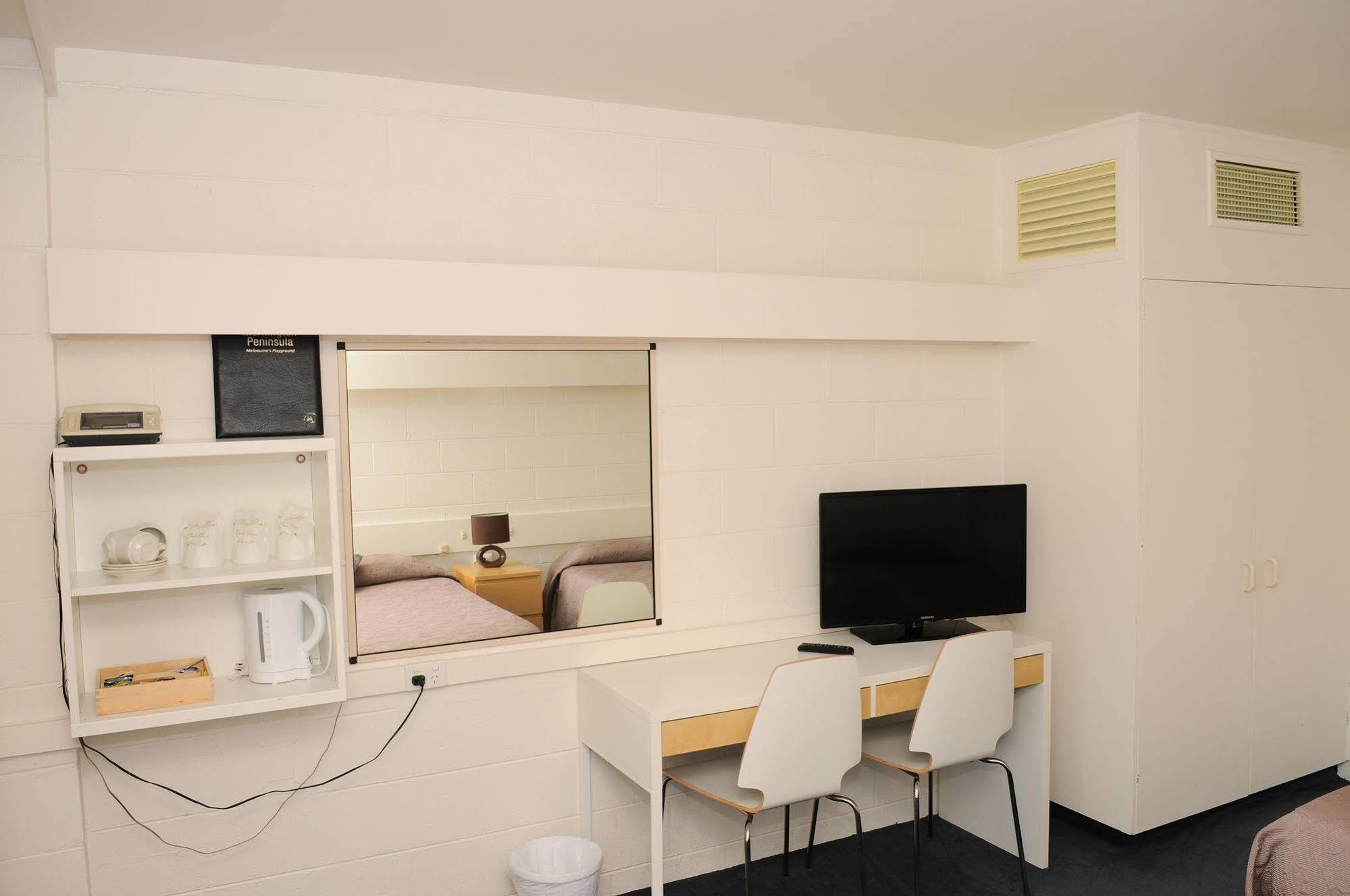Peninsula Motor Inn Tyabb Екстер'єр фото