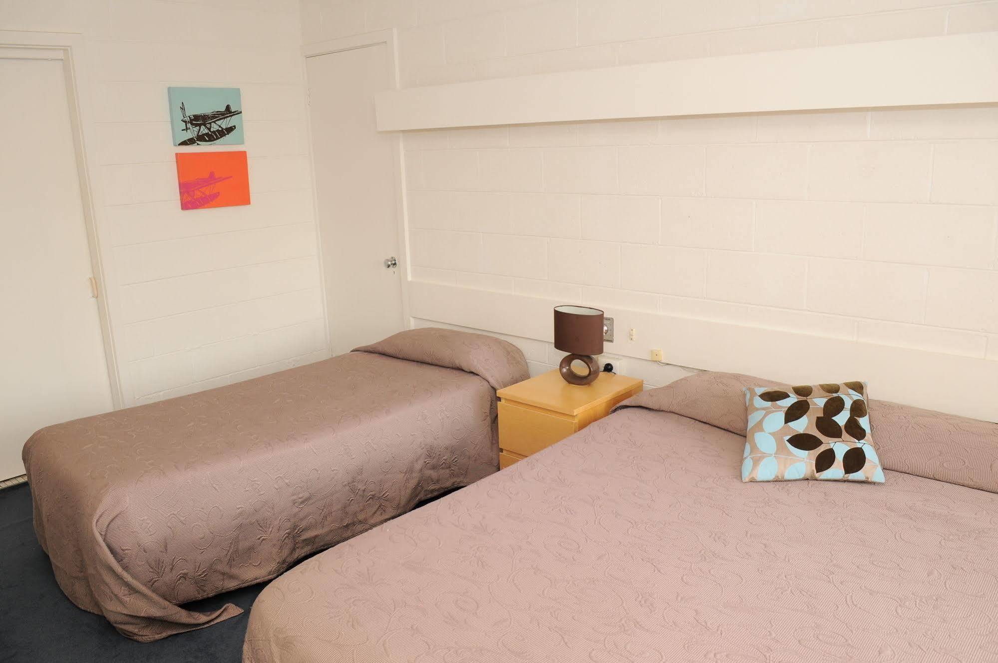 Peninsula Motor Inn Tyabb Екстер'єр фото